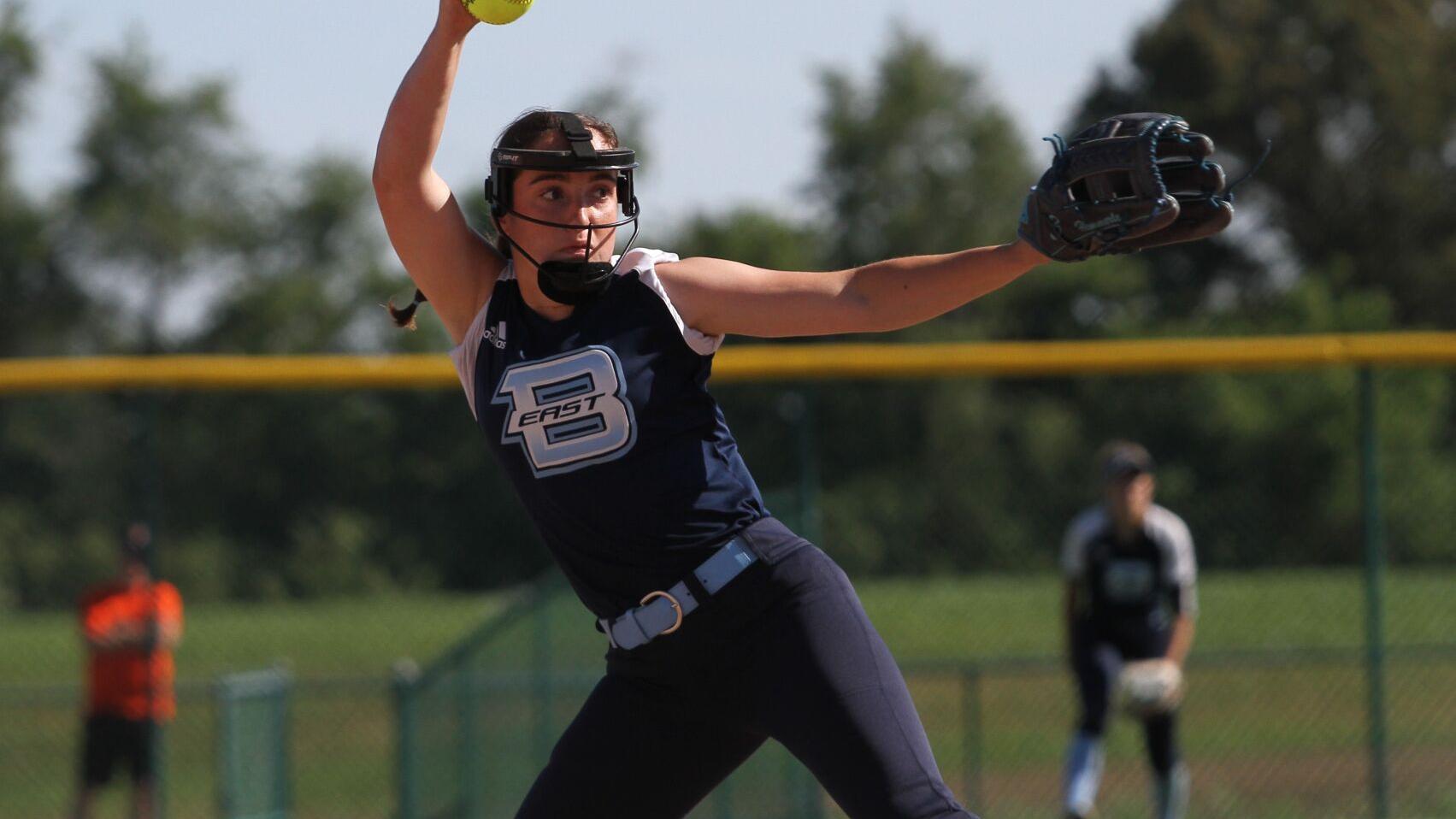 Olivia Hemmerle fans 12 to help Belleville East top Edwardsville in sectional semifinal